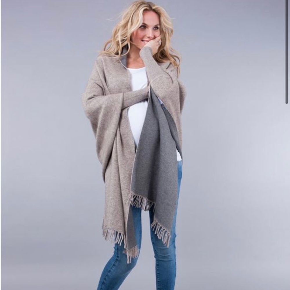 Seraphine Shawl NWT